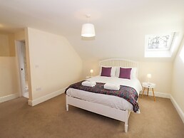 Lea Farm House