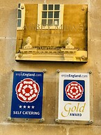 Abbey Mews