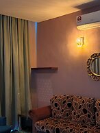 Stirling Suites
