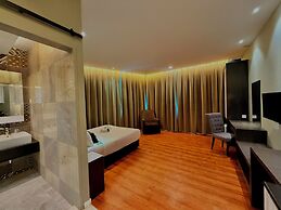Stirling Suites