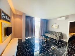 Stirling Suites