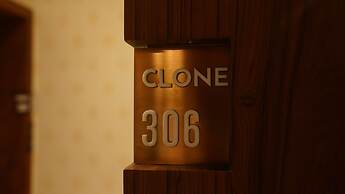 DE GLANCE HOTEL
