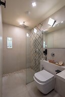 DE GLANCE HOTEL