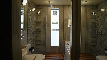 DE GLANCE HOTEL
