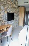 Comfort Suites and Rooms