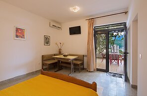 Madra rooms & apartments
