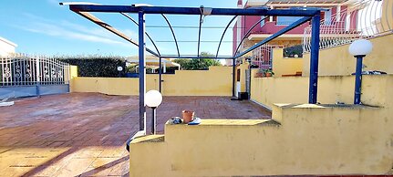 Villa a Stones Throw From the sea