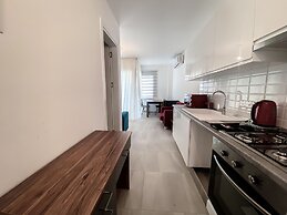 One bed Room Apartment Paradise Beach Front in Nice Residence