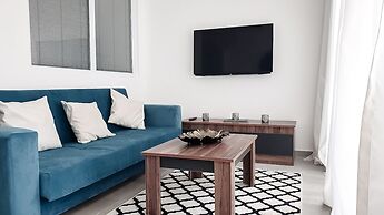 One bed Room Apartment Paradise Beach Front in Nice Residence