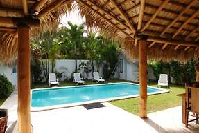 Pretty Caribbean Style Villa