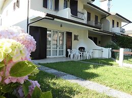 Feel at Home in our House With Garden