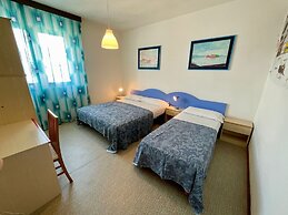 Seaview Flat Just 70mt From the sea