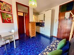 Homely Flat With Terrace