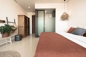 Pelangi 148 Beach Suites