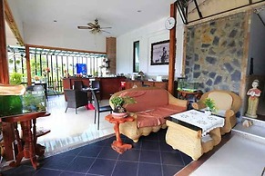 Platinum Place