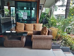 Platinum Place