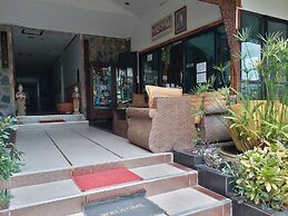 Platinum Place