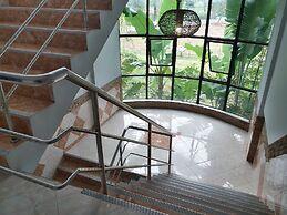 Platinum Place
