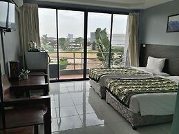 Platinum Place