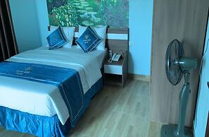 Huong Buoi Hotel