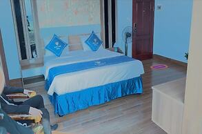 Huong Buoi Hotel