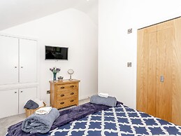 Pogles Wood Cottage