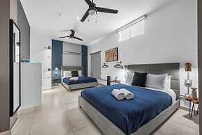 La Buena Vida Inn