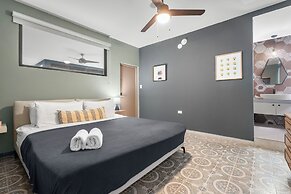 La Buena Vida Inn