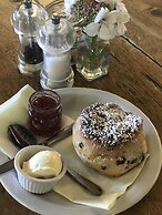 Lucy's Tearoom B&B