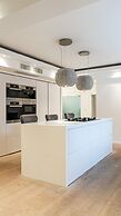 Exquisite 2400sqft 3 Bed Brick Lane Pad