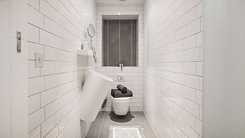 Exquisite 2400sqft 3 Bed Brick Lane Pad