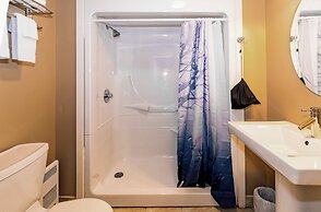 3 Pines Lodge Muskoka