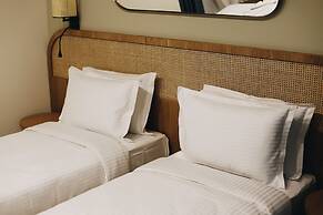 MiraMar Luxury Residences
