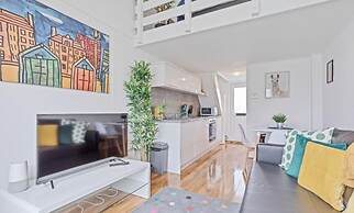 On the Water 2 -waterside Studio With Terrace Overlooking the Harbour
