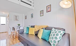 On the Water 2 -waterside Studio With Terrace Overlooking the Harbour