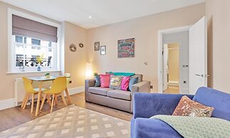 City Heights One Bedroom Modern apt 100 Metres From Seafront