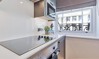City Heights One Bedroom Modern apt 100 Metres From Seafront