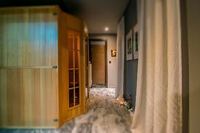 Golden Suites & Spa