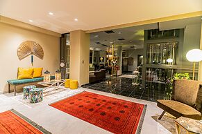 Golden Suites & Spa