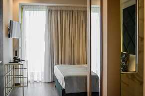 Golden Suites & Spa