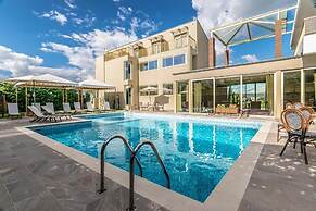 Golden Suites & Spa