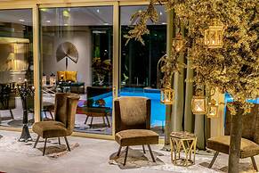 Golden Suites & Spa
