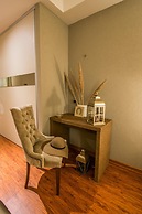 Golden Suites & Spa