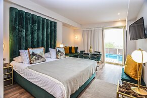 Golden Suites & Spa