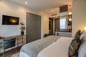 Golden Suites & Spa