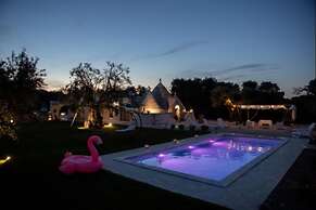 Fantastic Trulli Olea With Pool Garden