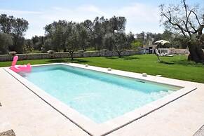 Fantastic Trulli Olea With Pool Garden