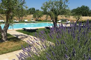 Luxury Trulli Terrarossa With Pool