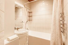 ApartLux Kosmodamianskaya