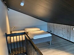 Arctic Sea Hotel